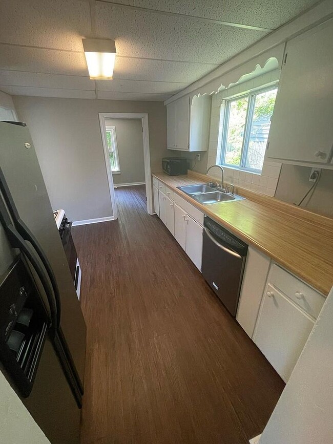 35 Porter St, Lockport, NY 14094 House for Rent in Lockport, NY