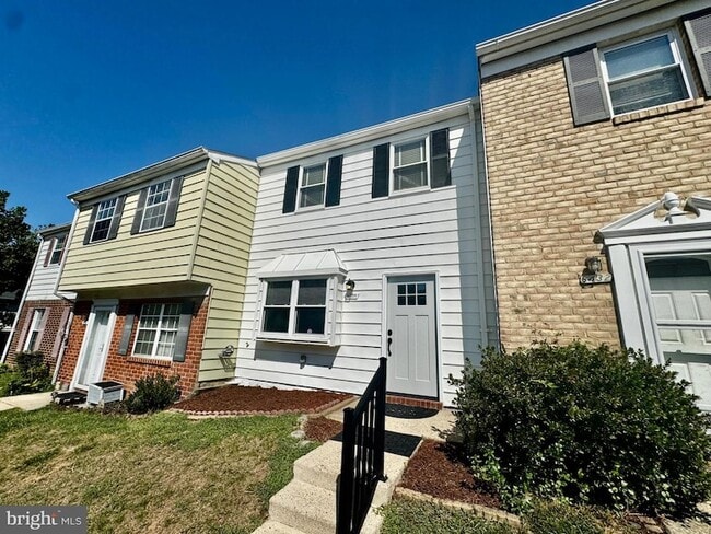 Building Photo - 6434 Lincoln Ct