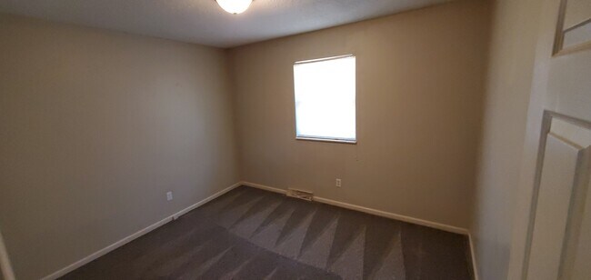 Room 2 (Upstairs) - 16713 Bel Ray Blvd