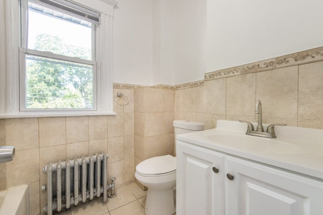 Foto del edificio - 233 Glenwood Ave