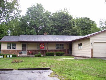 Primary Photo - 113 Bellevue St SE