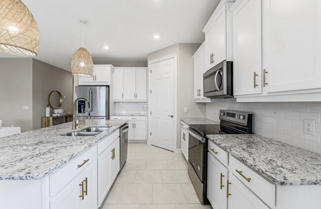 Building Photo - 440 Coral Reef Pl