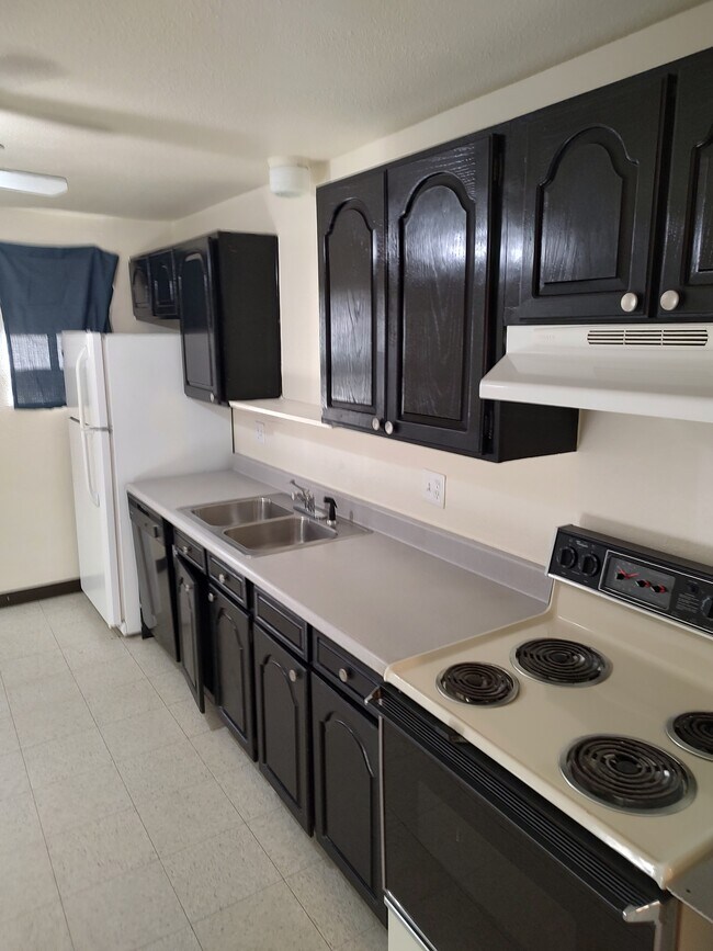 Foto del edificio - 1710-1730 W 55th Ave