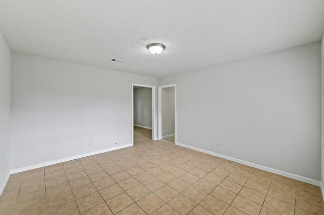 Foto del edificio - 5316 Louise St