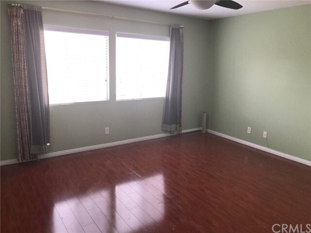 Building Photo - 10 Appleglen Dr