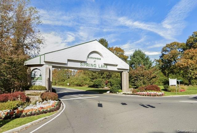 Foto del edificio - 745 Spring Lake Dr