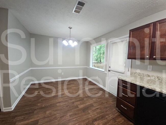 Foto del edificio - 2651 Parkside Way SW