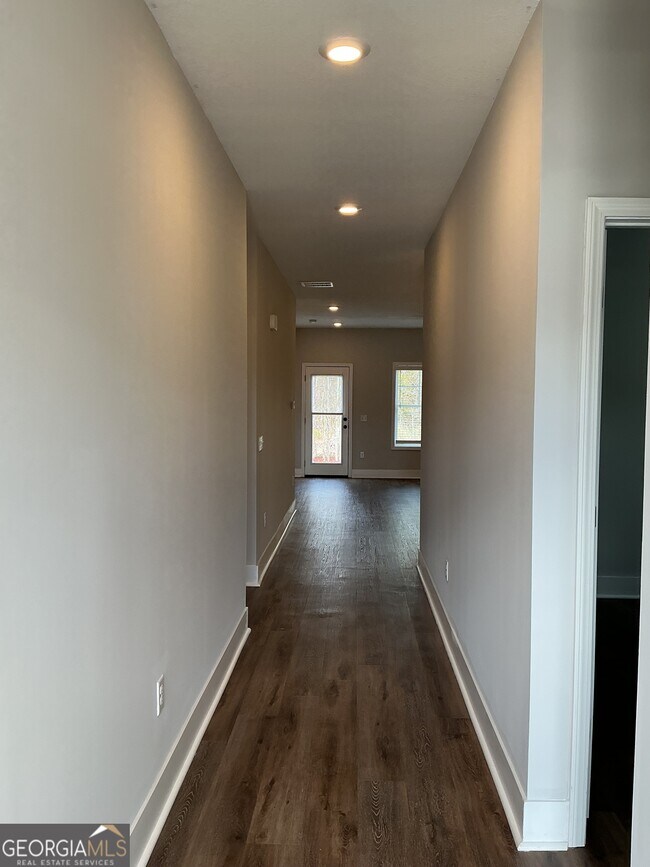 Foto del edificio - 1005 Autumns Wood Cir E