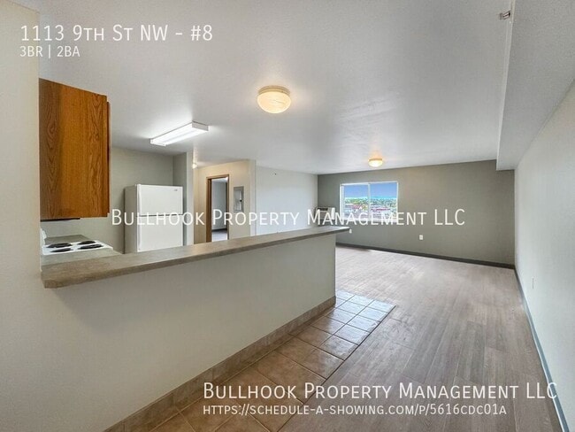 Building Photo - 1113 9th St NW