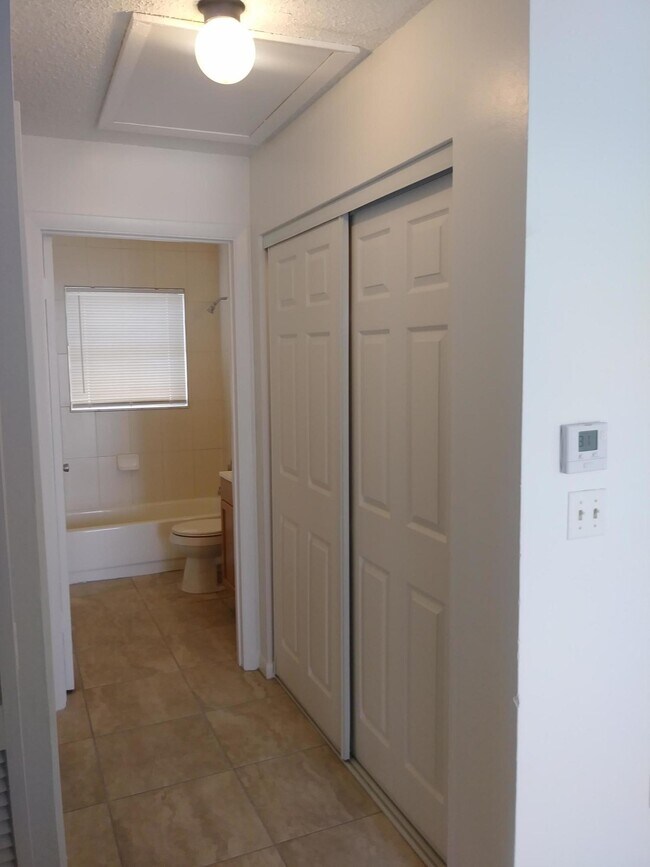 Foto del edificio - 1248 AC Evans St