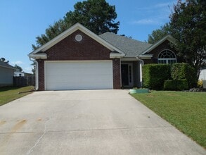 Building Photo - 2905 Sylvan Lake Dr