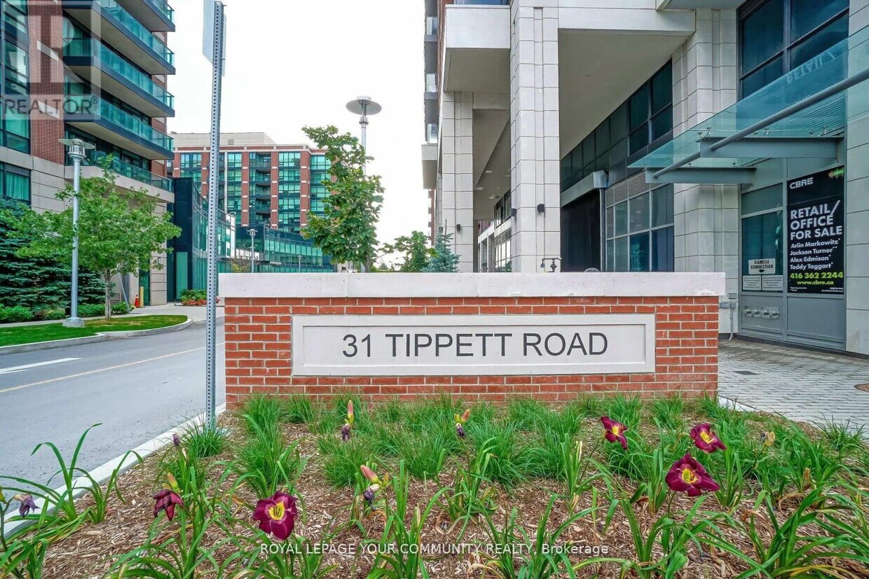 Photo principale - 31-1231 Tippett Rd