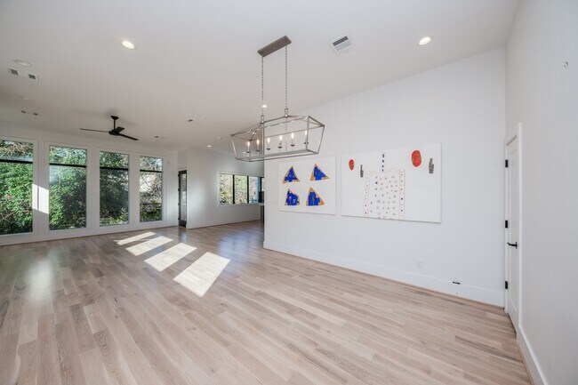 Foto del edificio - 2501 Julian St