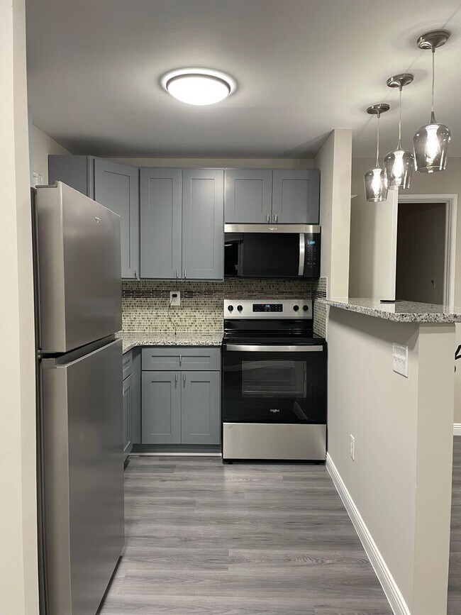 Building Photo - 12500 Knights Rd