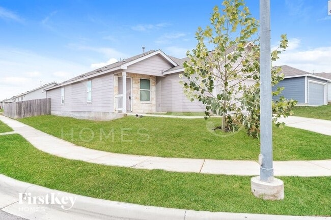 Foto del edificio - 5196 Fowler Crst