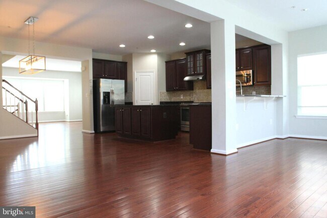Building Photo - 22780 Autumn Breeze Ave
