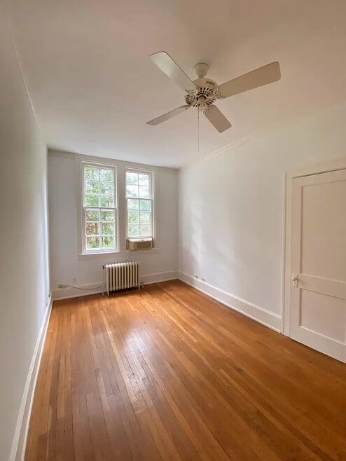 Building Photo - 3039 Macomb St NW