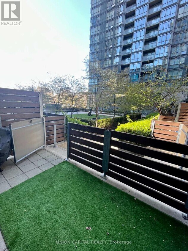 Photo principale - 15 Brunel Ct