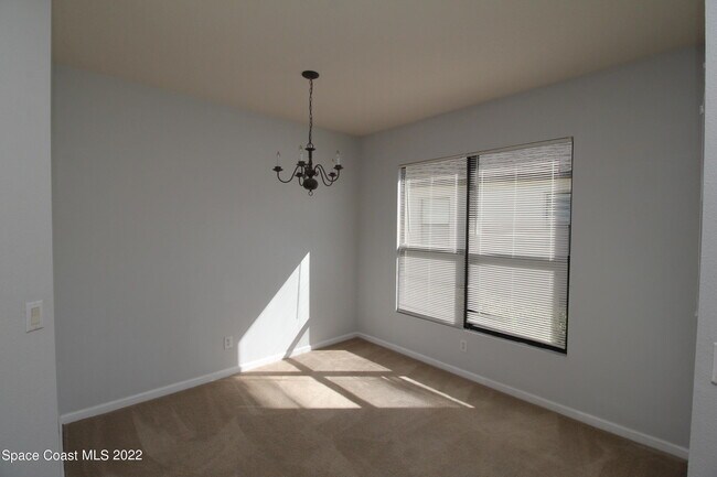 Building Photo - 425 Breckenridge Cir SE