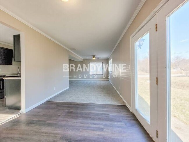 Foto del edificio - 605 Woods Crossing Ln