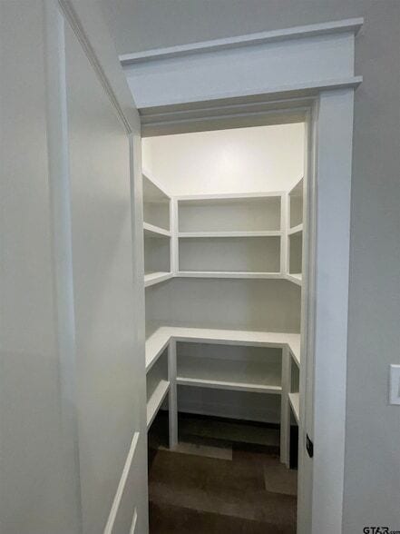 Foto del edificio - 446 Chelsea Ln