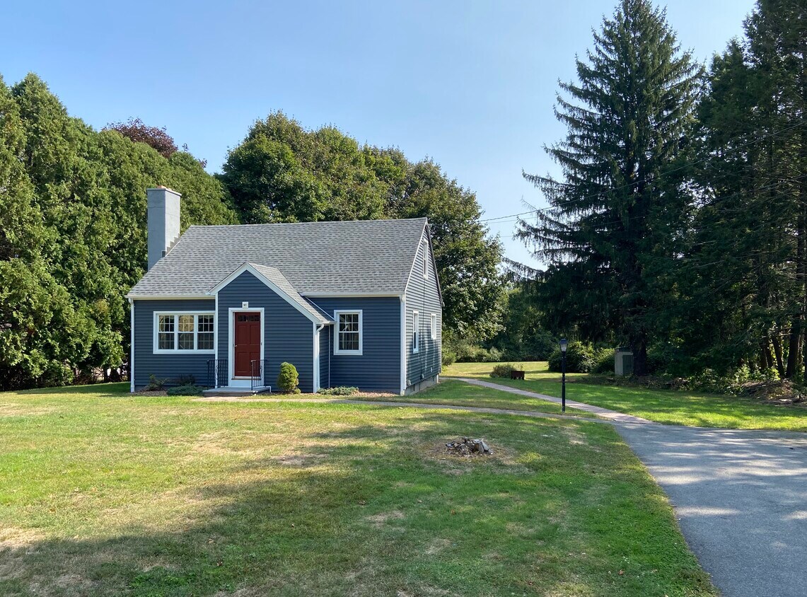 Foto principal - 960 Wolf Hill Rd