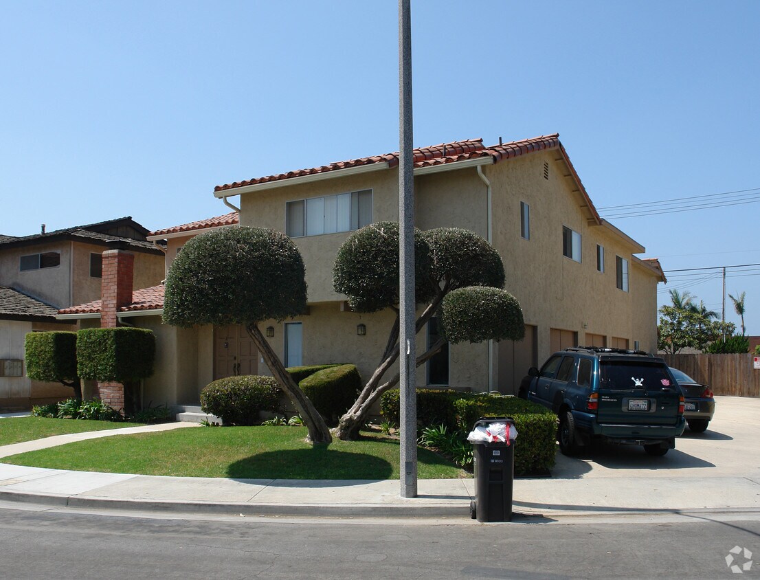 Foto principal - 16541 Hillview Cir