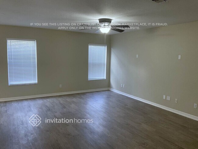 Building Photo - 1342 Bella Coola Dr