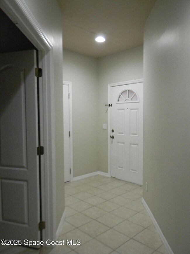 Foto del edificio - 1030 Venetian Dr