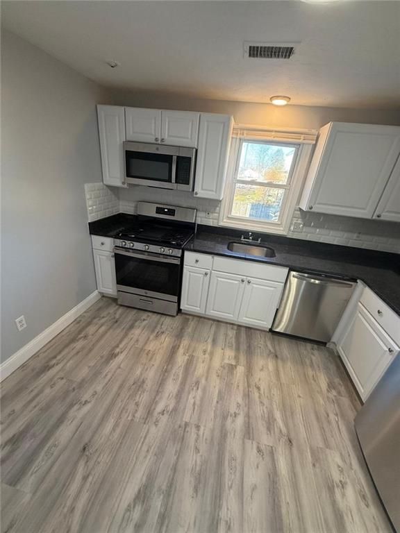 Foto del edificio - 14 Saratoga Ave