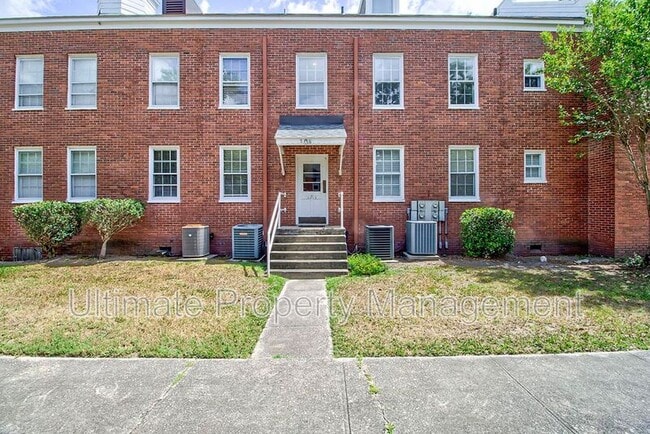 Photo - 2940 Oleander Drive Apartment