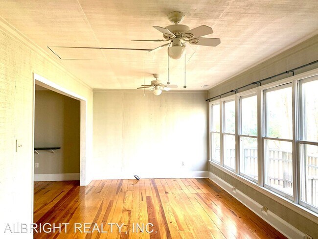 Foto del edificio - 2 br, 1 bath House - 352 SWEETGUM DRIVE