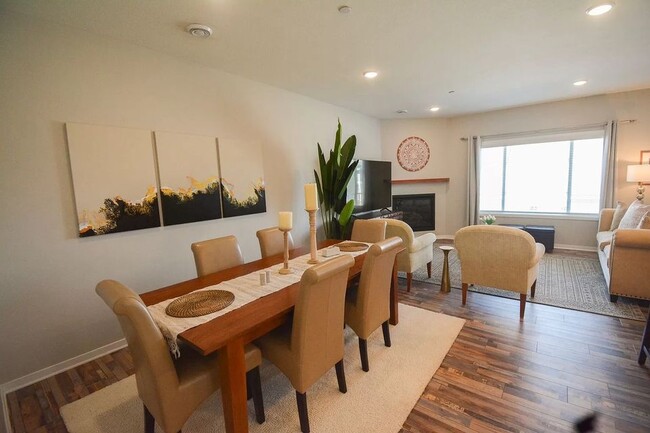 Building Photo - 5053 56th St NW