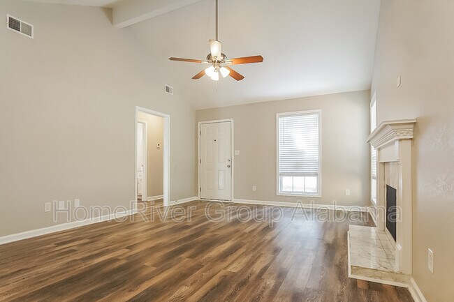 Foto del edificio - 1001 Wyndham Ln