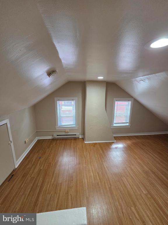 Building Photo - 808 E Marion St