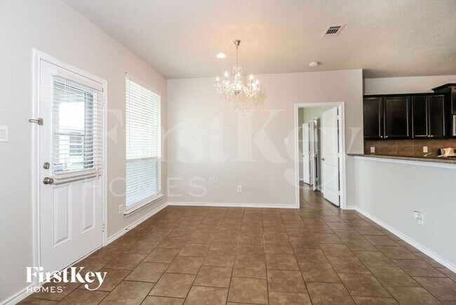 Foto del edificio - 1221 Goodland Terrace