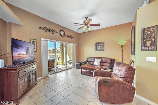 Foto del edificio - 12141 Summergate Cir