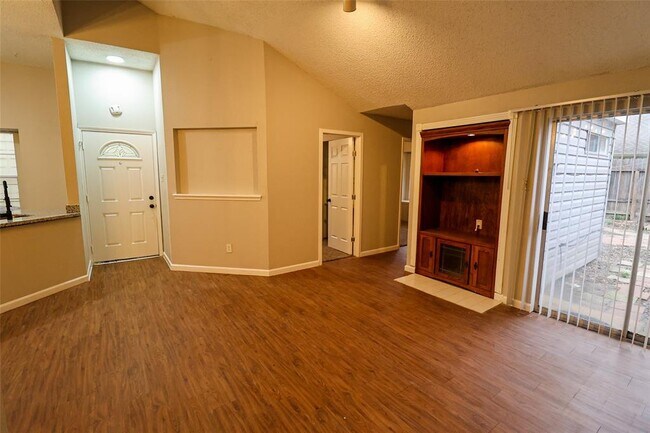 Foto del edificio - 18638 N Lyford Dr