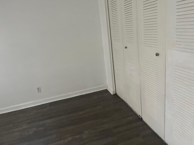Foto del edificio - 3550 NW 8th Ave