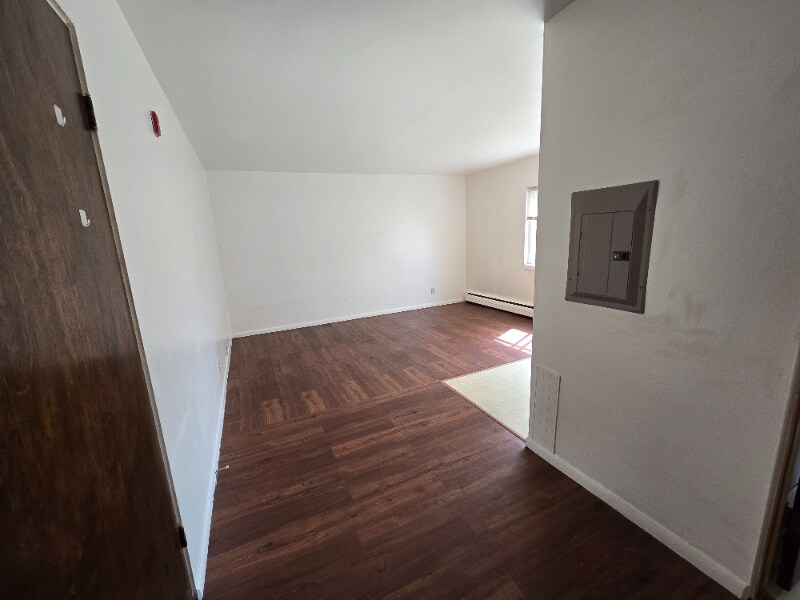 Foto del edificio - 6166 S Packard Ave