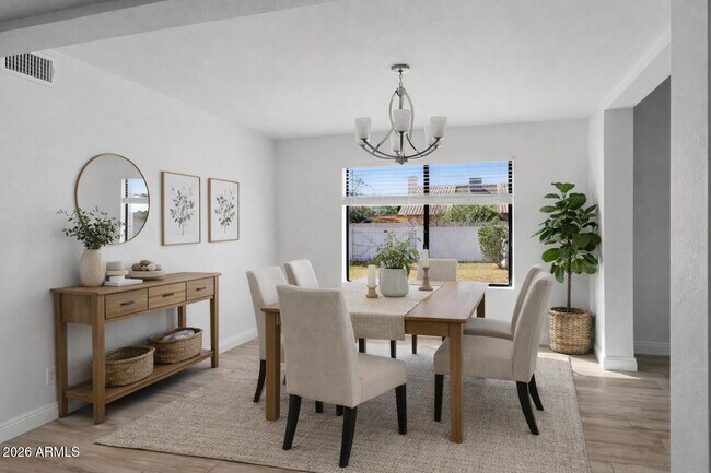 Building Photo - 5201 E Fellars Dr