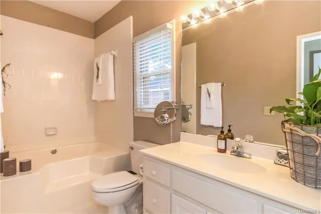 Foto del edificio - 2255 Vaughn Ln