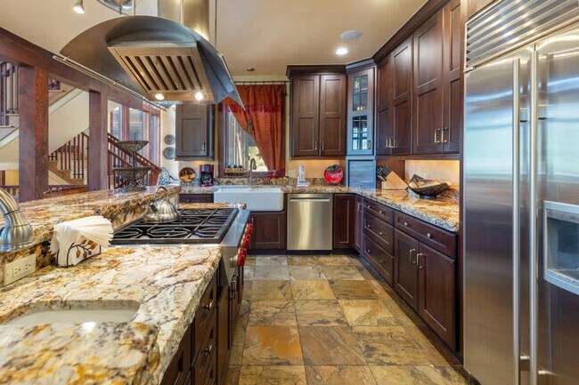 Foto del edificio - 195 Marks Ln