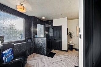 Building Photo - 12345 White Oak Point