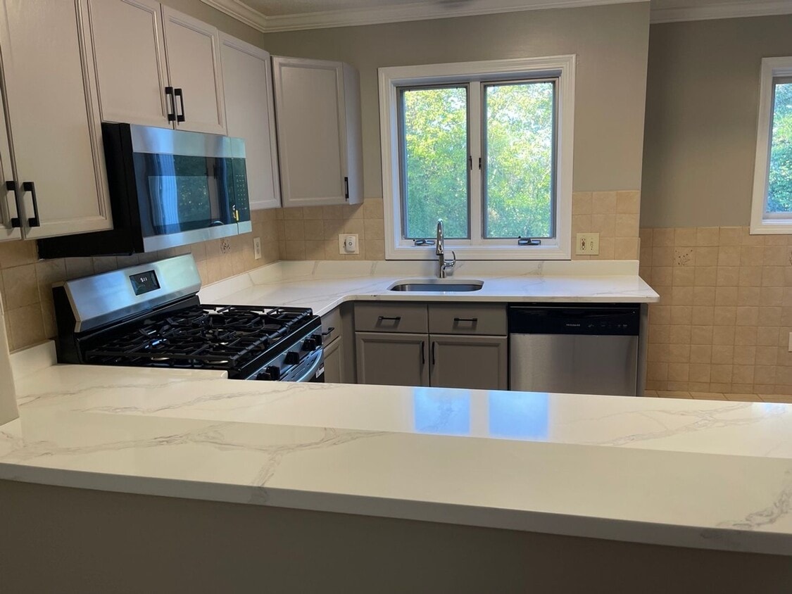 Photo - 49-59-59 Westwood Ave (Waterbury, CT)