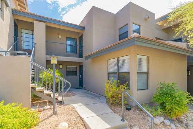 Building Photo - 5855 N Kolb Rd