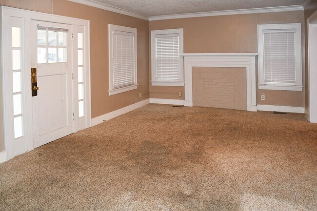 Foto del edificio - Beautiful 3 Bed 1 Bath Home near UMKC!