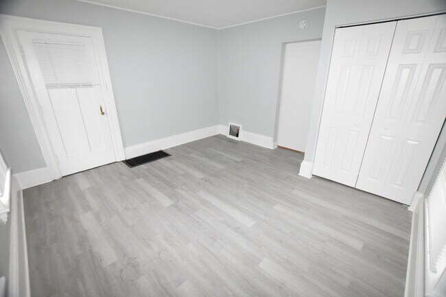 Foto del edificio - 426 N Lake St