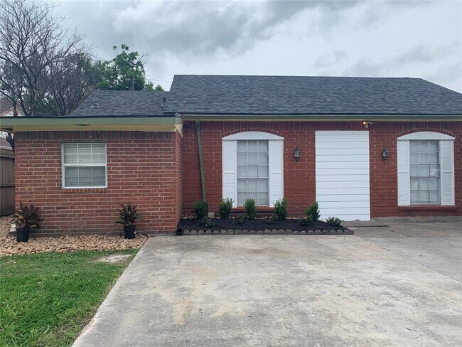 Building Photo - 9207 Cobbleshire Dr