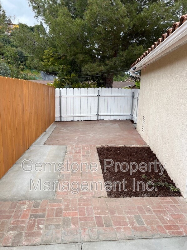 Foto del edificio - 5404 Maisel Way